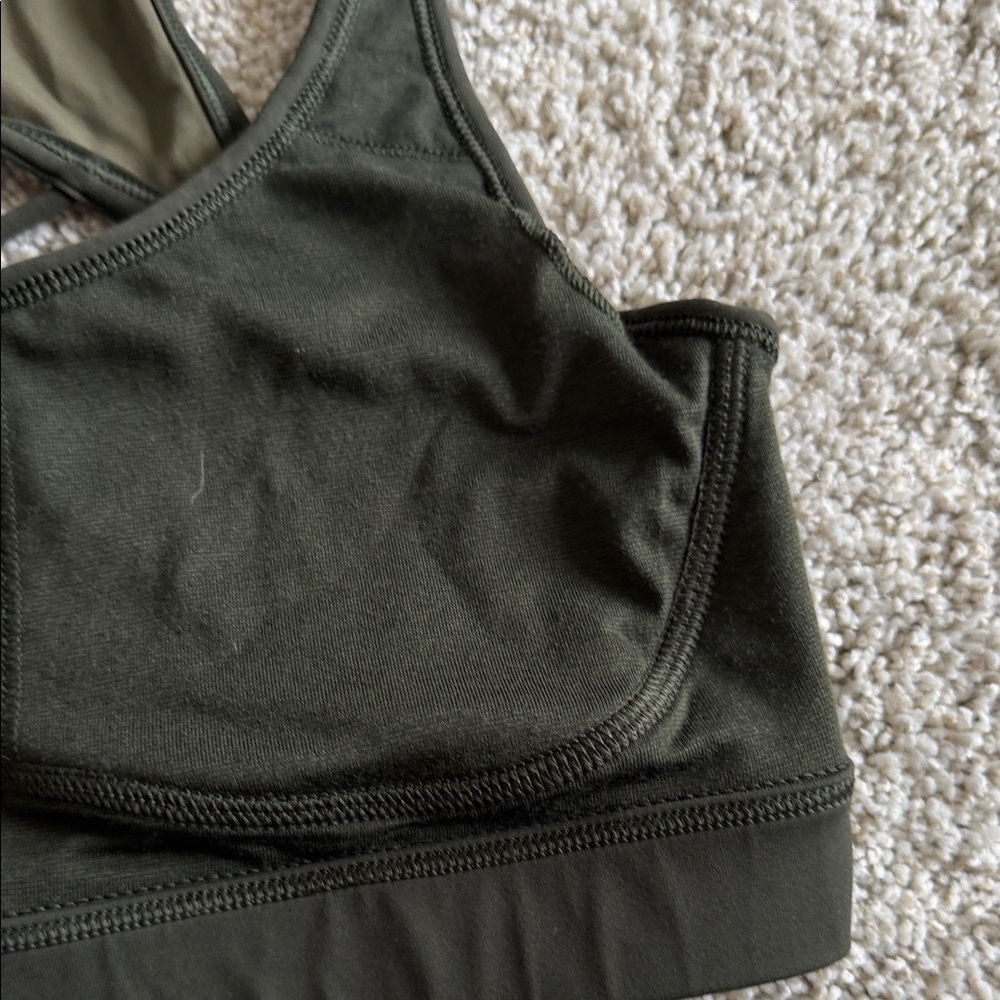 lululemon athletica Dark olive Green Sports Bra size 4 - Picture 4 of 11